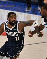 九游游戏中心-NBA传闻：内部人士预测独行侠将交易欧文，但不会交易至森林狼